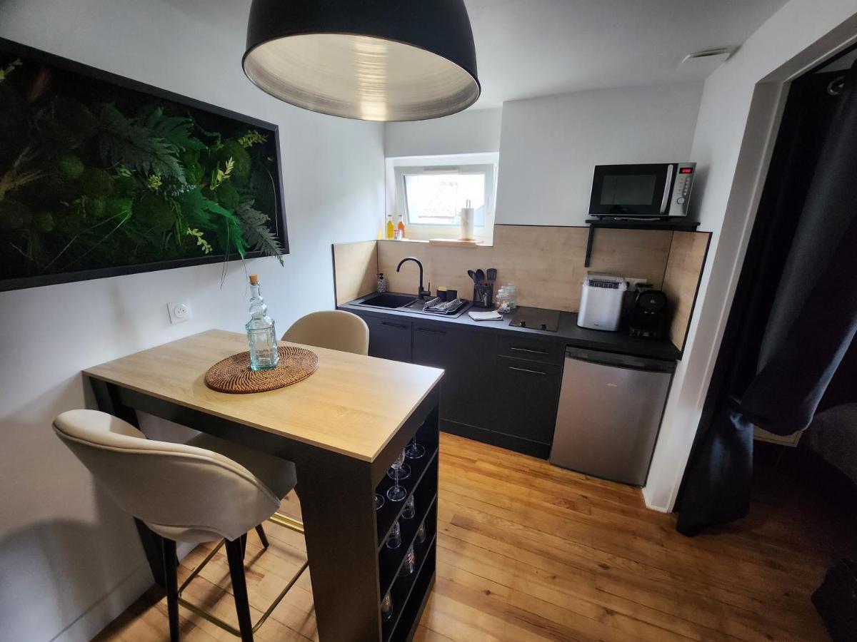 Caen, Tu M'Aimes - Suite Romantique Exterior photo